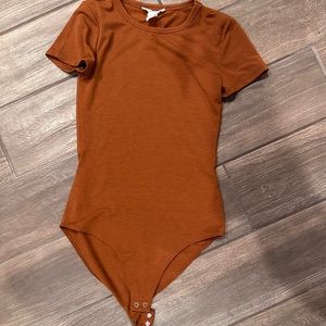 Forever 21 Short Sleeve Body Suit